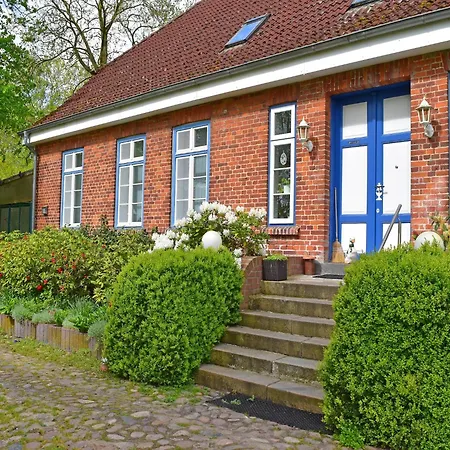 Ferienwohnung, Gutshaus Schulenbrook * Metelsdorf